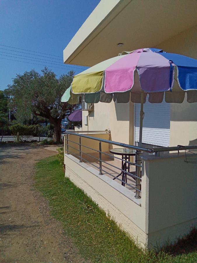 Appartamento Irina Haus Gerakini Esterno foto