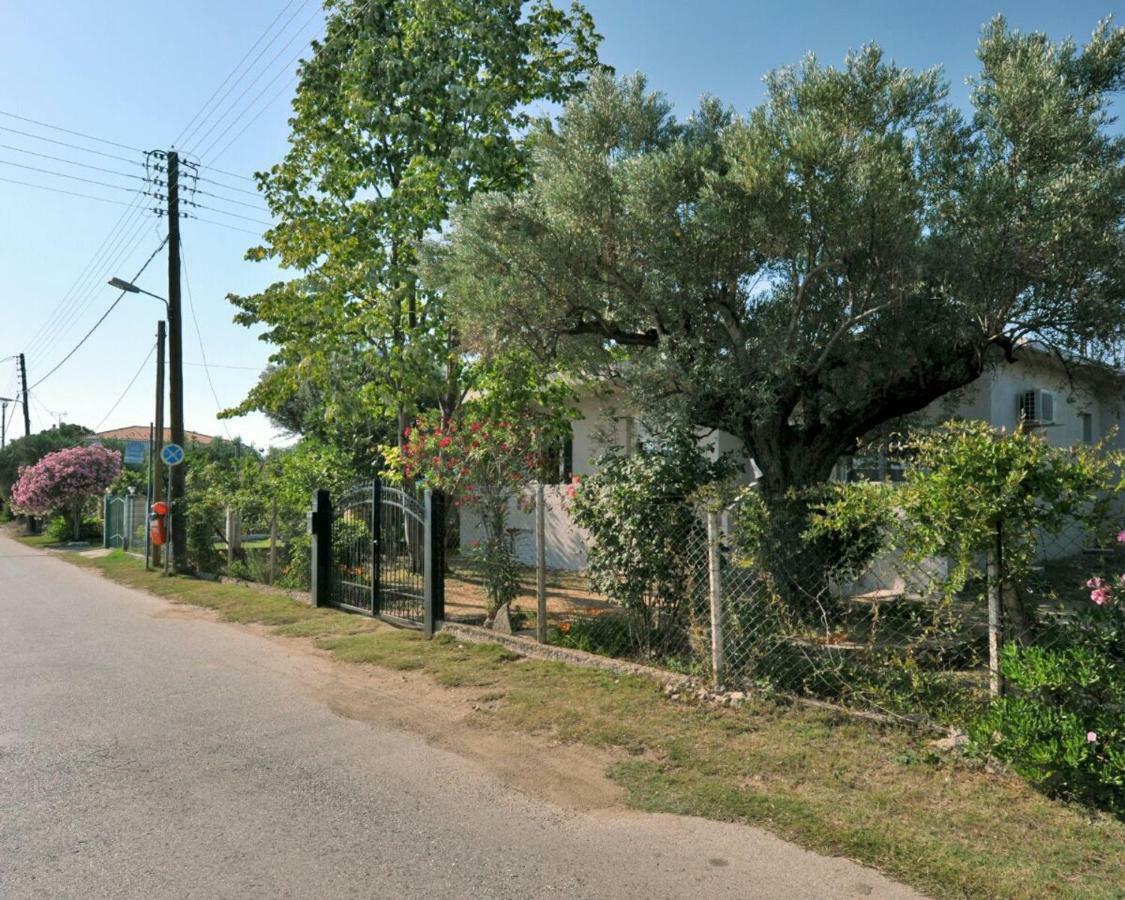 Appartamento Irina Haus Gerakini Esterno foto